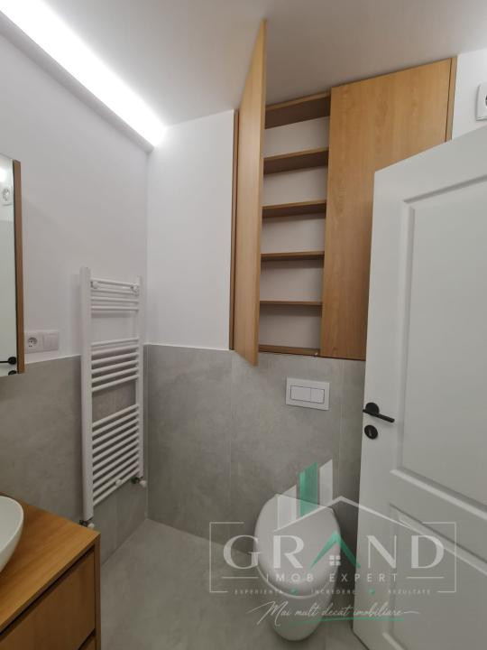Apartament de vanzare 2 camere decomandate, Sesul de Sus, Floresti