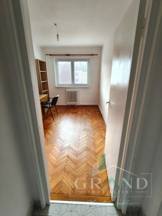 2 camere decomandate | Etaj 6/10 | Balcon | Centrală proprie | Clăbucet,Mănăștur
