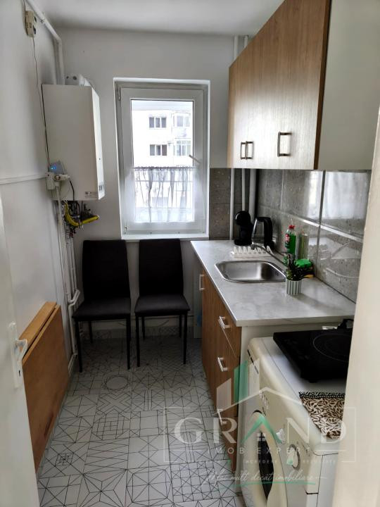 2 camere decomandate | Etaj 6/10 | Balcon | Centrală proprie | Clăbucet,Mănăștur