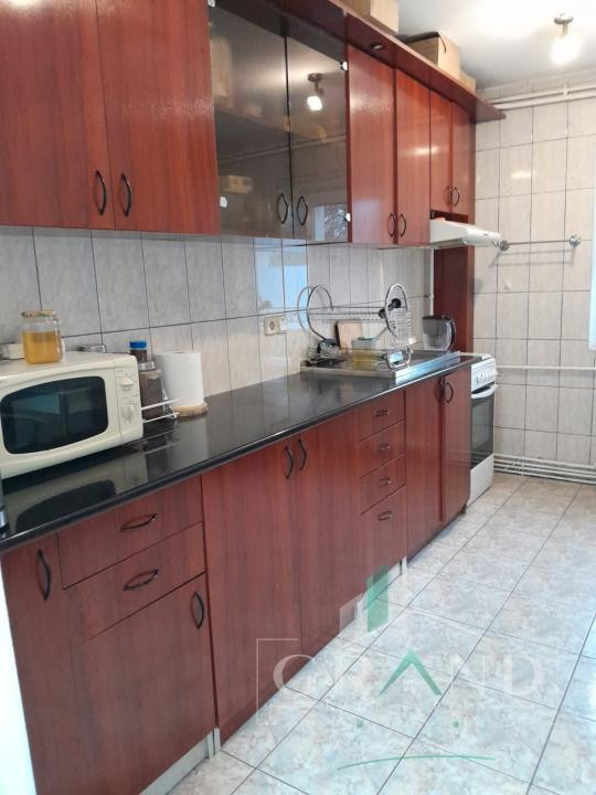 Apartament 3 camere de vanzare, 2 bai, ZORILOR