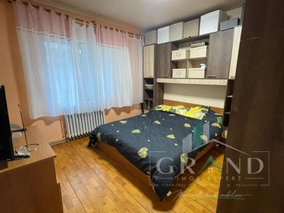 Apartament 3 camere de vanzare, 2 bai, ZORILOR