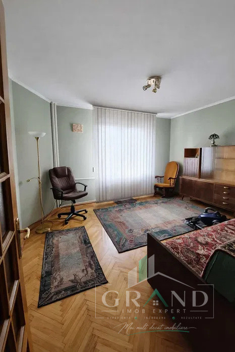 Casă individuală| 200 mp utili | 5 camere | Curte | 2 parcări | Gheorgheni