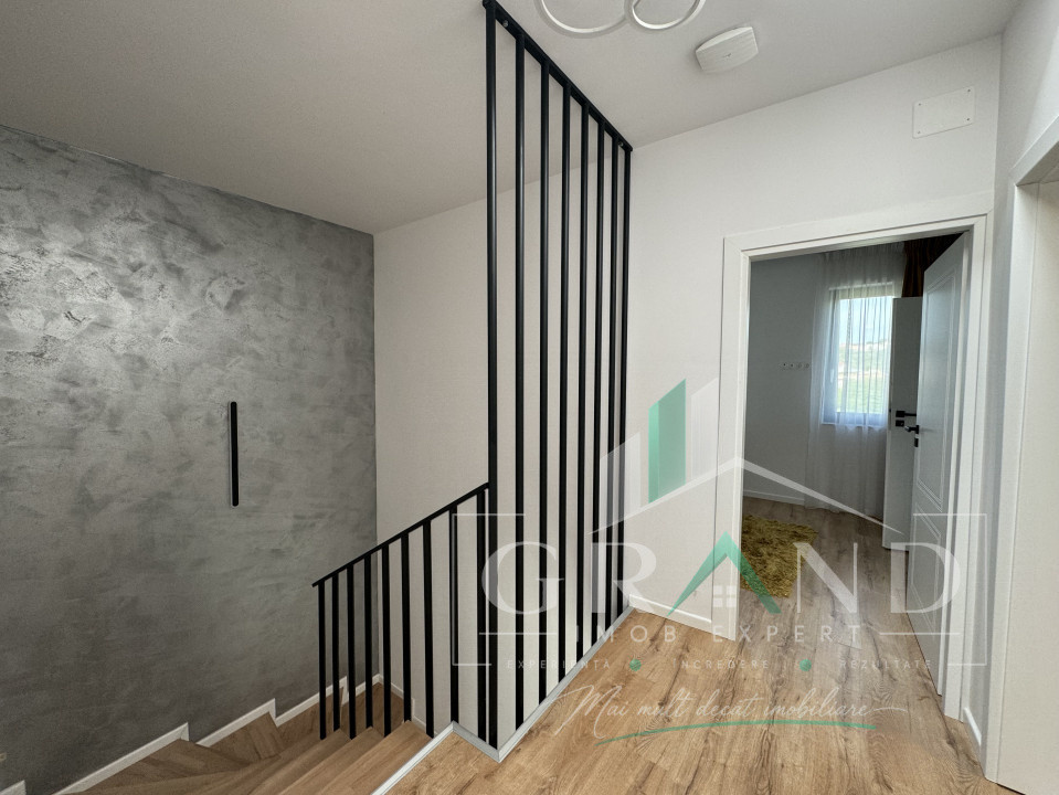 Casă modernă cu 4 camere | Terasă | Grădină | Garaj | Borhanci–Romul Ladea
