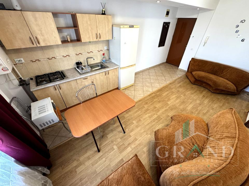 Apartament 2 camere | Lift | Balcon | Calea Turzii–zona OMV | Gata de mutare