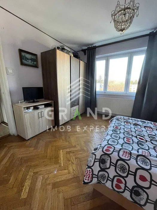 Ap 2 camere DECOMANDAT, BALCON, GARAJ, zona Plopilor