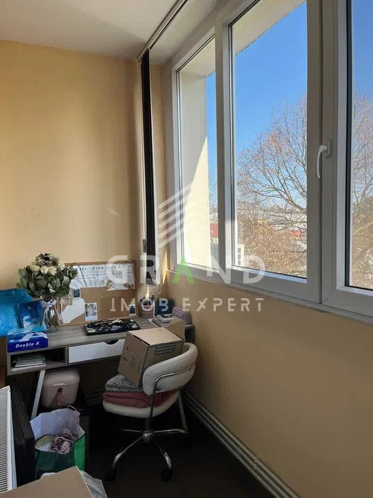 Ap 2 camere DECOMANDAT, BALCON, GARAJ, zona Plopilor