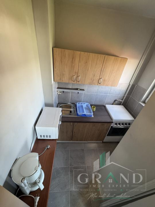 Garsonieră | Balcon închis | Etaj intermediar | Mărăști–zona Răsăritului