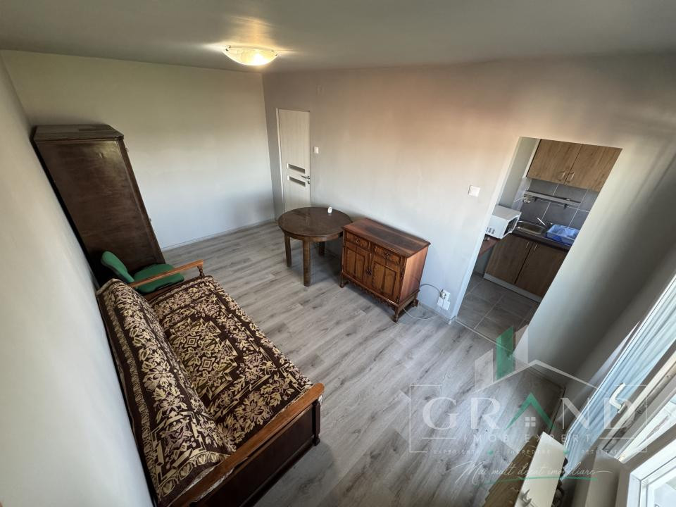 Garsonieră | Balcon închis | Etaj intermediar | Mărăști–zona Răsăritului