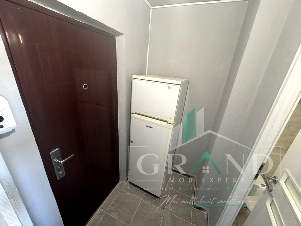 Garsonieră | Balcon închis | Etaj intermediar | Mărăști–zona Răsăritului