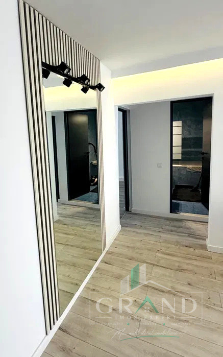 Ap 2 camere decomandate | Recent renovat | 52 mp | Cartier Plopilor 