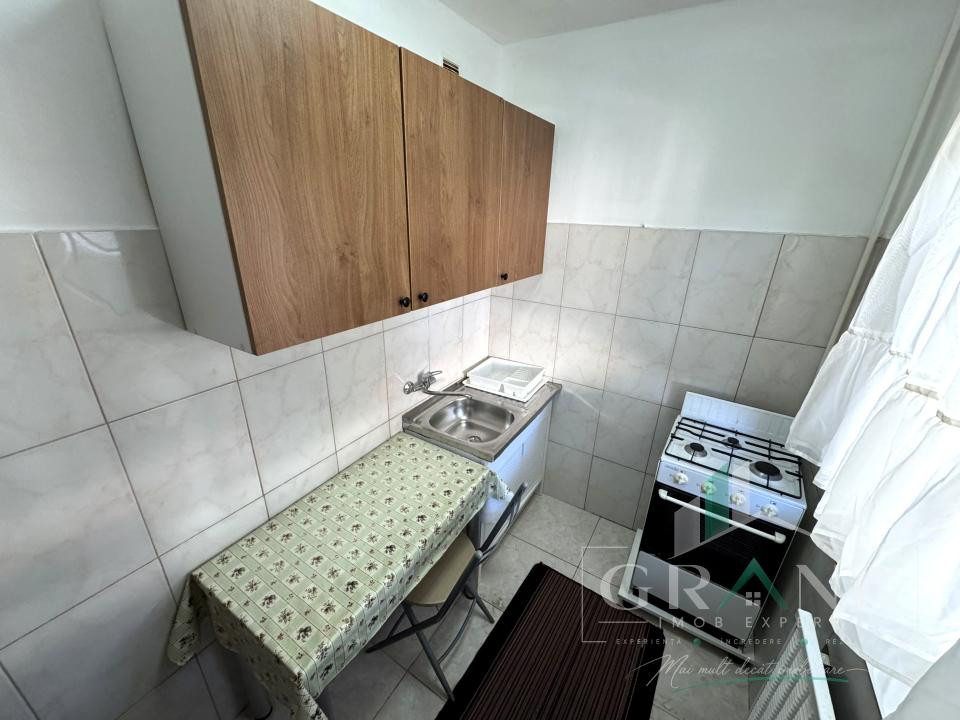 Garsonieră cu BALCON | 26 mp | UMF–Zorilor/P-ța Zorilor | Etaj 2/4 