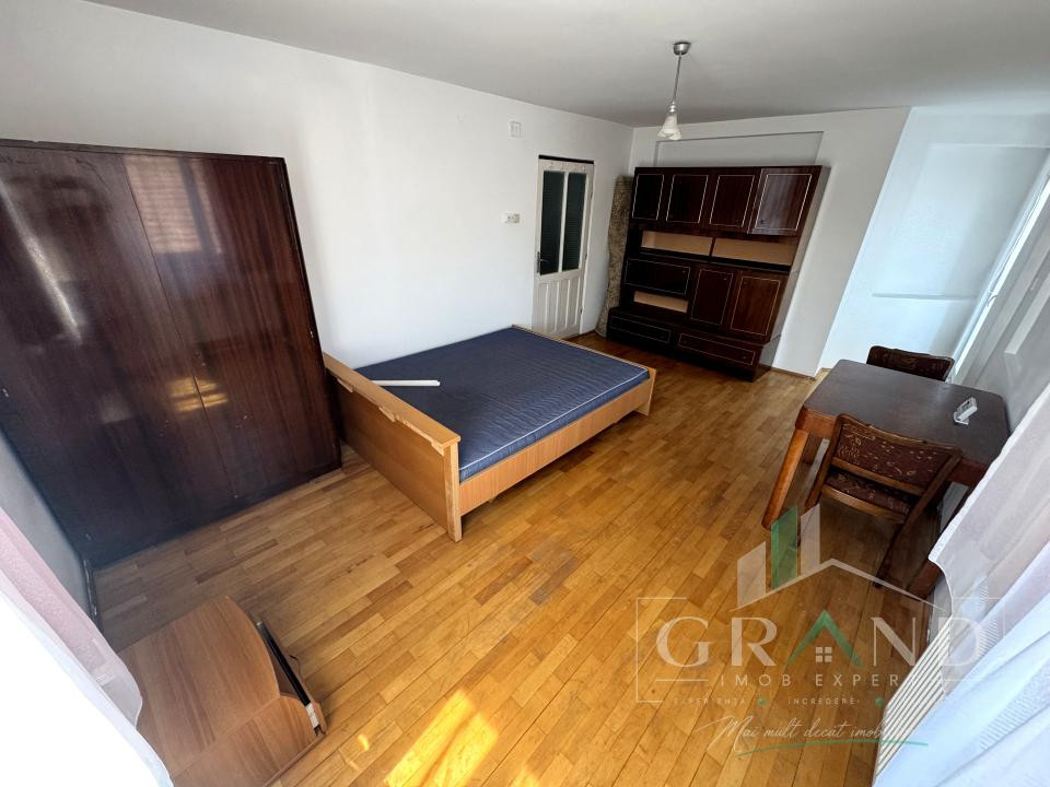 Casă 280 MP | 4 Camere | 4 Băi | 2 Bucătării | Garaj | Mărăști – Piața 1848