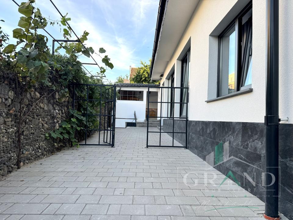 PRIMA ÎNCHIRIERE | CASĂ TIP DUPLEX | CURTE PROPRIE | 2 PARCĂRI | ÎNTRE LACURI 