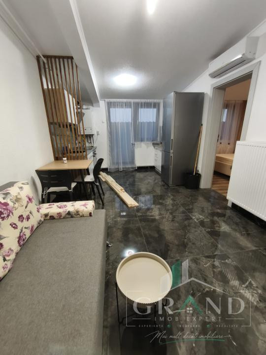 Apartament de inchiriat 2 camere, zona Vivo