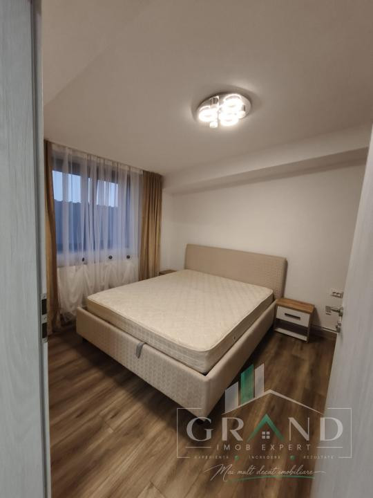 Apartament de inchiriat 2 camere, zona Vivo