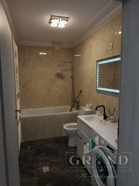 Apartament de inchiriat 2 camere, zona Vivo