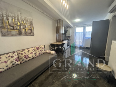 Apartament de inchiriat 2 camere, zona Vivo