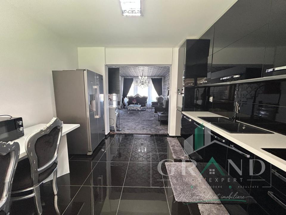 Casa de inchiriat 4 camere, Floresti