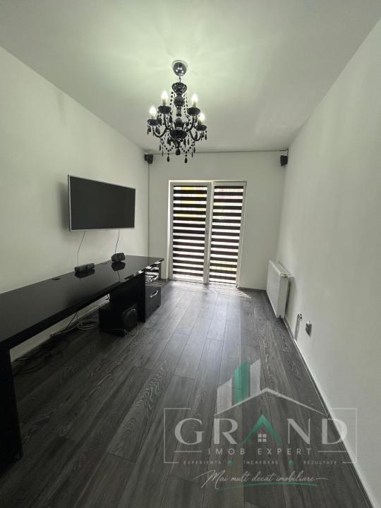 Casa de inchiriat 4 camere, Floresti