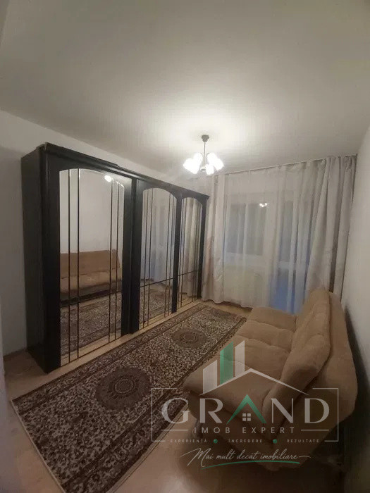 Apartament 3 Camere | 65 MP | Curte | Andrei Muresanu