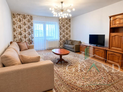 Apartament 3 Camere | 65 MP | Curte | Andrei Muresanu