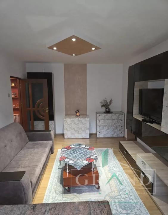 Apartametn 2 Camere | Decomandat | Parcare inclusa