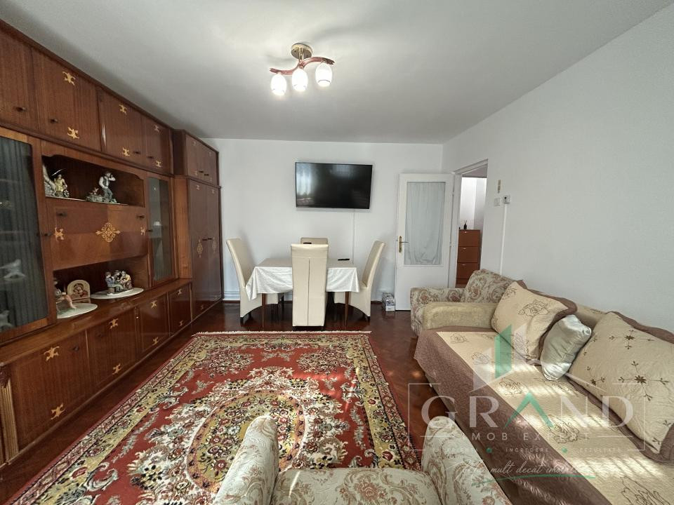 Apartament de închiriat 2 camere decomandate, Manastur 