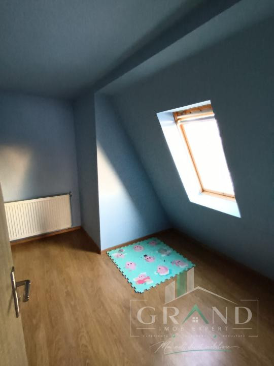3 camere | 2 niveluri | Casă cu 3 apartamente | Zona Centrală