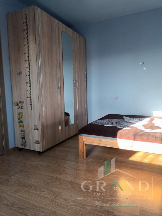 3 camere | 2 niveluri | Casă cu 3 apartamente | Zona Centrală