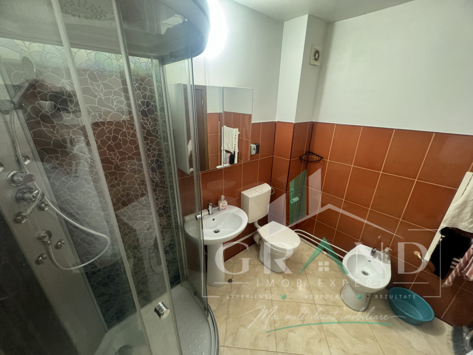 OPORTUNITATE!Ap 2 camere,DECOMANDAT,BALCON,PARCARE,zona Florilor/FLORESTI