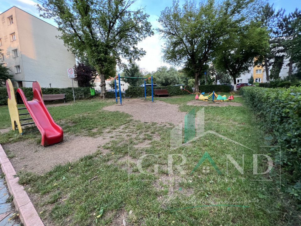 Cameră de închiriat într-un apartament cu 2 camere | Mănăștur–Clăbucet 