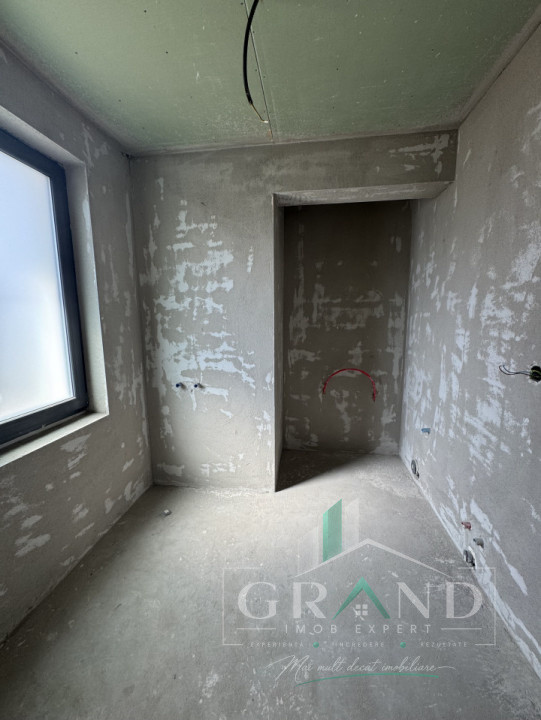 OPORTUNITATE! Casă individuală | 4 camere | 3 băi | Garaj | Teren 450 mp| Dezmir