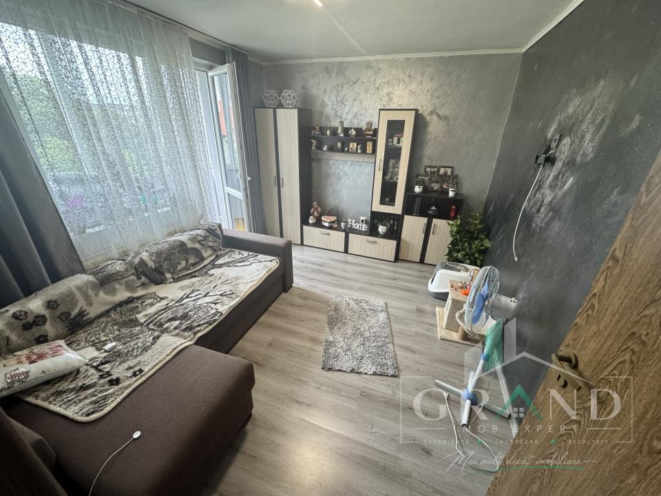 Ap 2 camere | balcon – zona semicentrală / Piața Abator