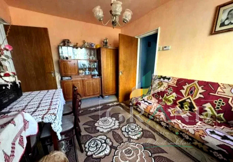 Ap 3 camere | Clăbucet | Aproape de Academia de Muzică și Baza Sportivă Unirea