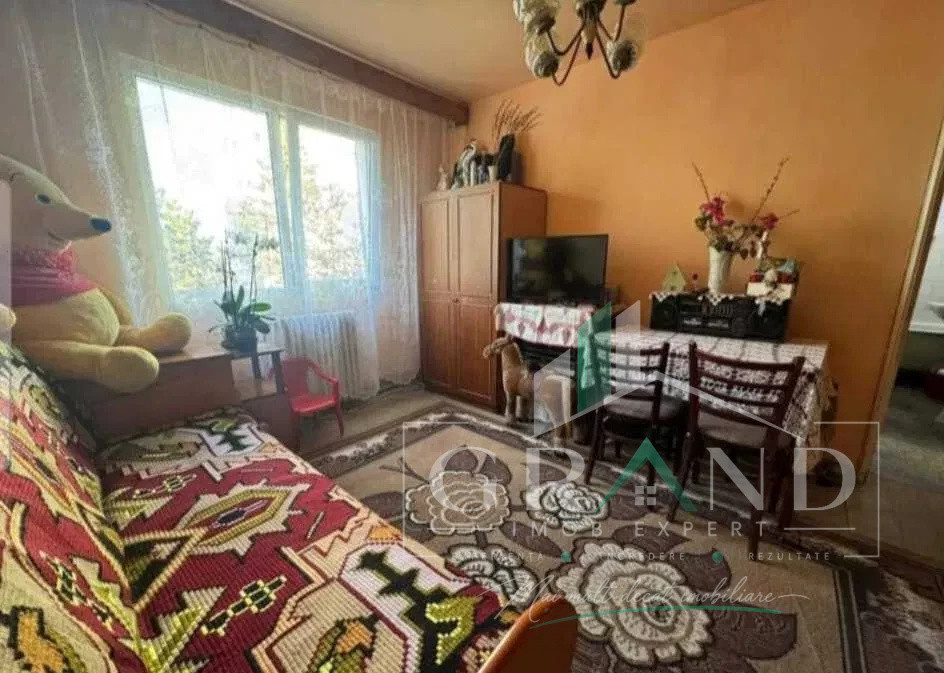 Ap 3 camere | Clăbucet | Aproape de Academia de Muzică și Baza Sportivă Unirea