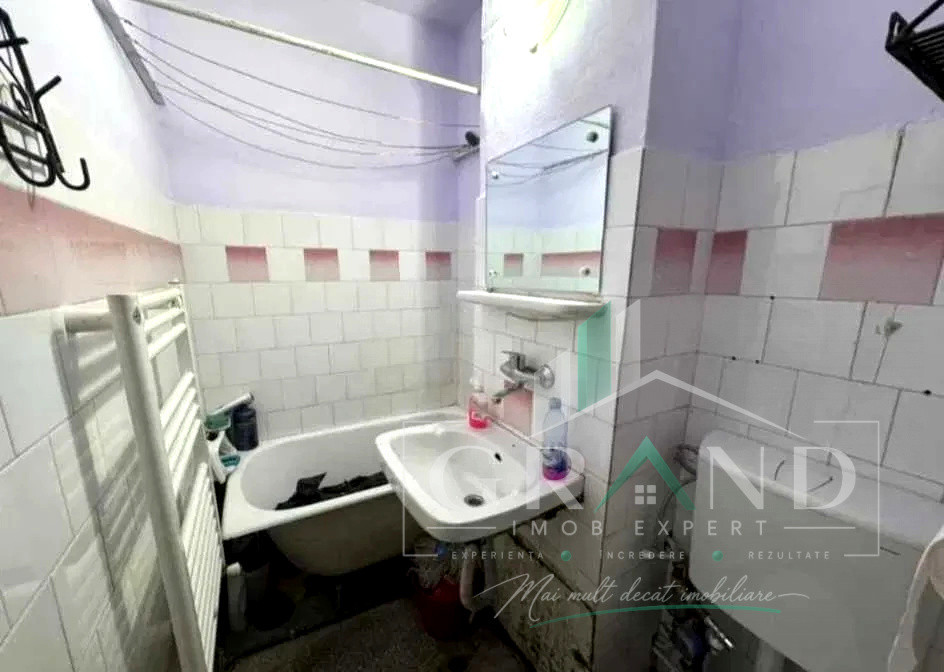 Ap 3 camere | Clăbucet | Aproape de Academia de Muzică și Baza Sportivă Unirea