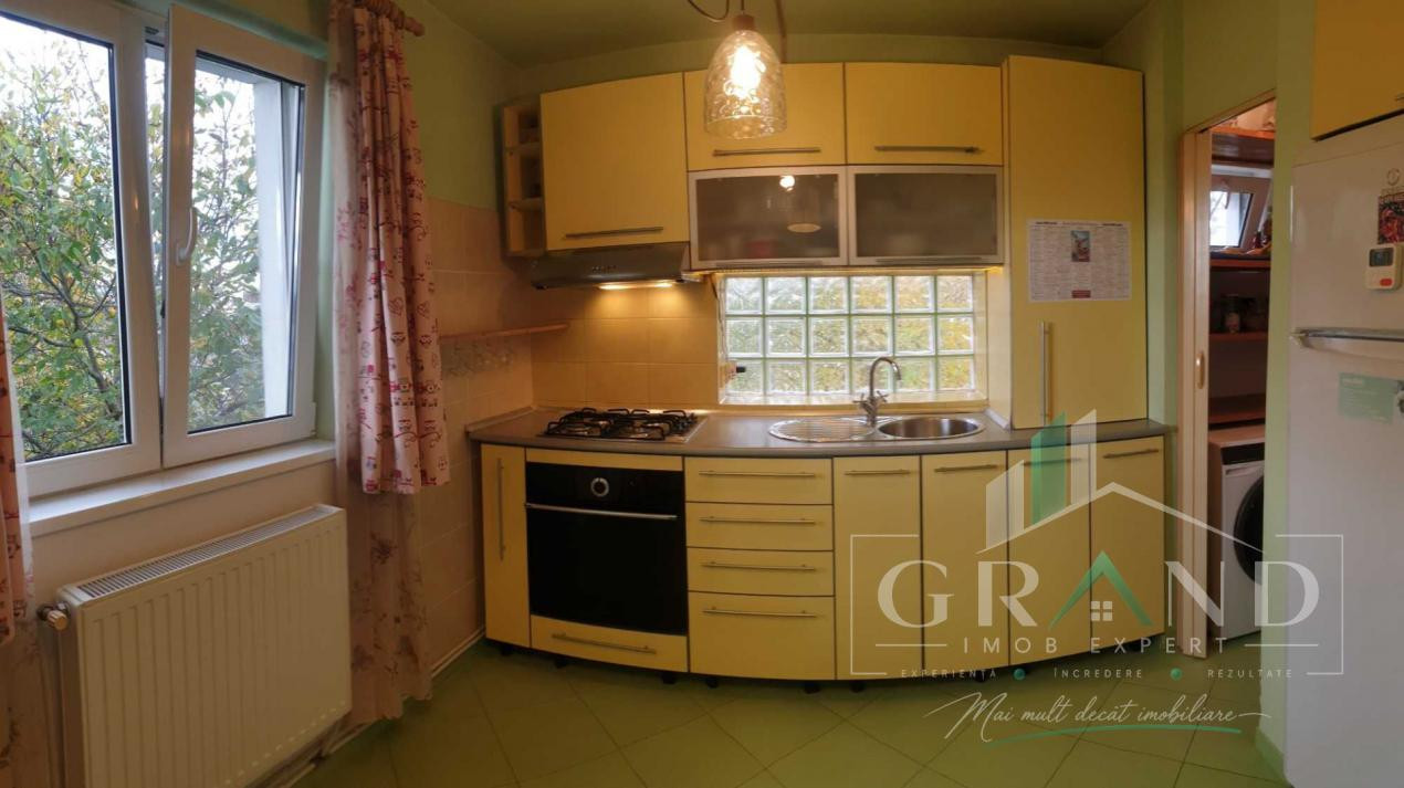 Apartament in vila | 2 camere | Decomandat | Parcare | Curte | Bulgaria/Ira