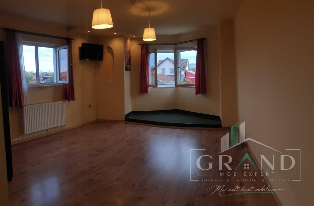 Apartament in vila | 2 camere | Decomandat | Parcare | Curte | Bulgaria/Ira