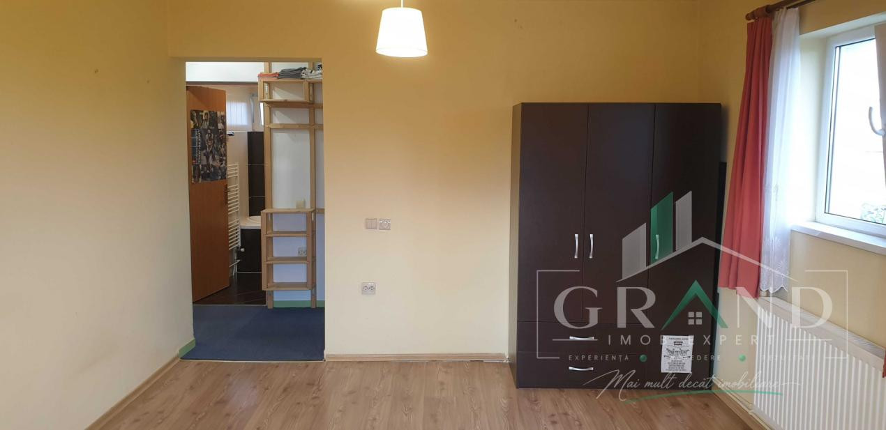 Apartament in vila | 2 camere | Decomandat | Parcare | Curte | Bulgaria/Ira