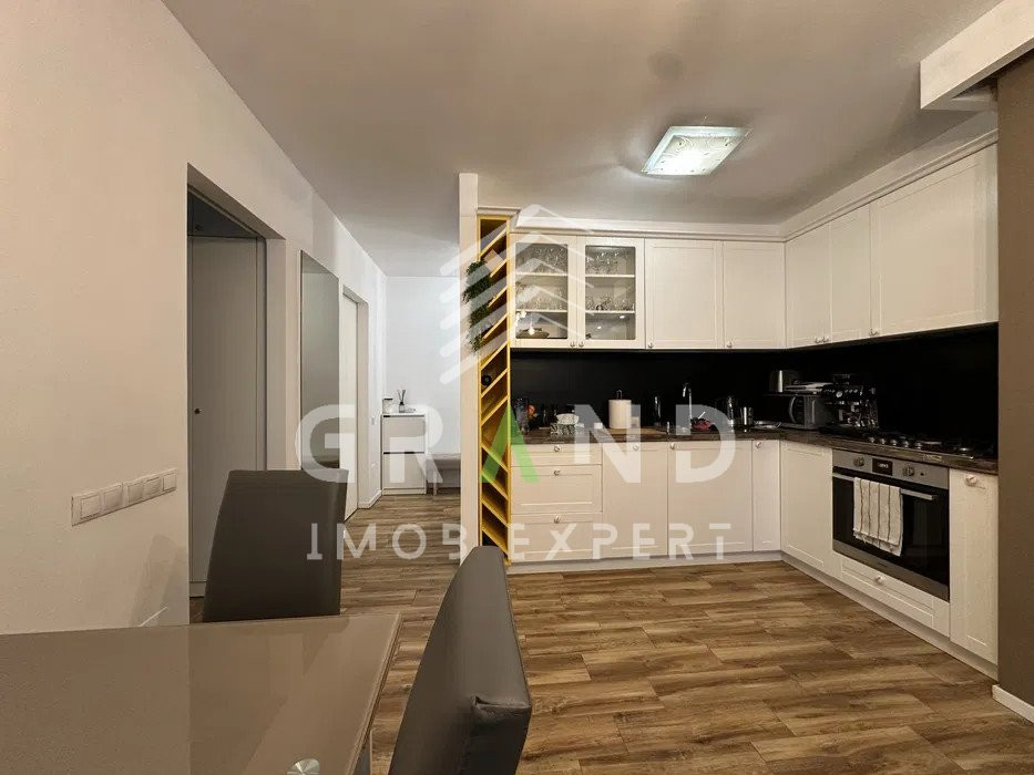 Ap 2 camere/ 54 mp/ Sopor/Grand Park