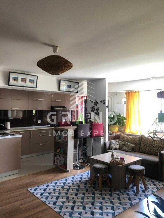 Ap 3 camere/61 mp/ Mănăștur/Mehedinti