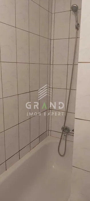 Garsonieră/ 25mp/Între Lacuri/ Parcare